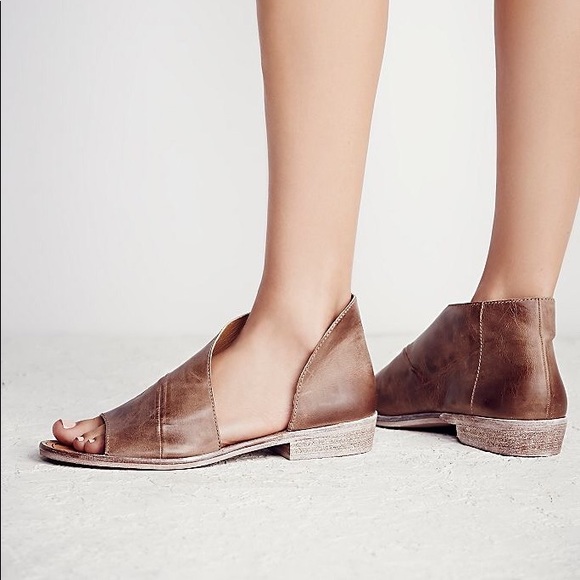 Free People Shoes - FREE PEOPLE Mont Blanc leather sandals